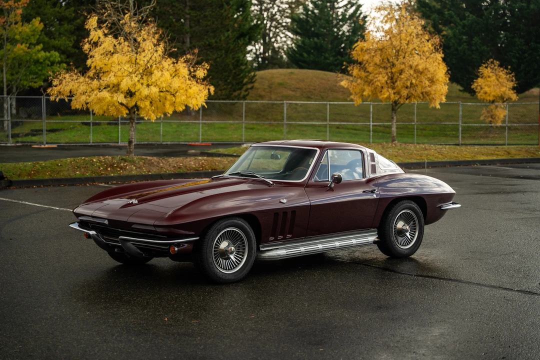 1965 Chevrolet Corvette C2 - Image 3 of 31