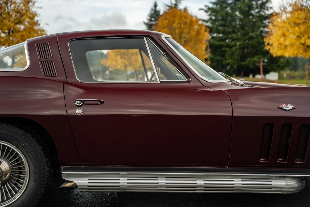 1965 Chevrolet Corvette C2 - Image 18 of 31