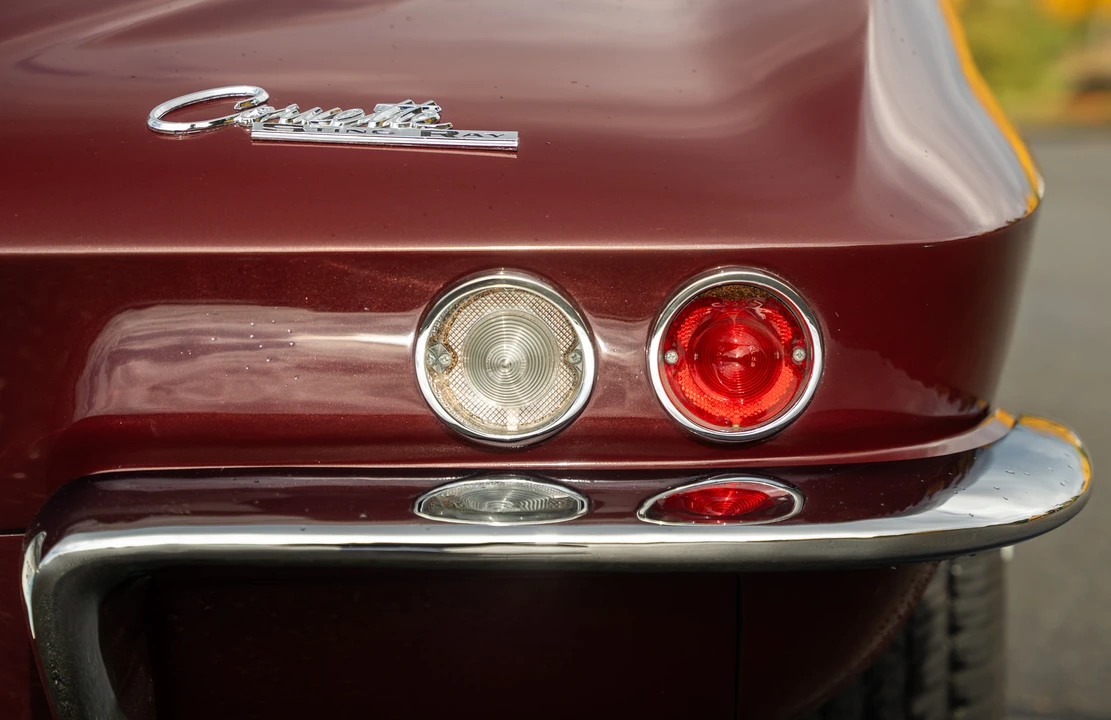 1965 Chevrolet Corvette C2 - Image 26 of 31