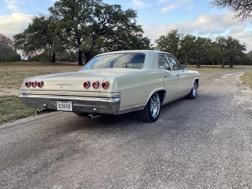 1965 Chevrolet Impala 4th Gen - Image 17 of 31