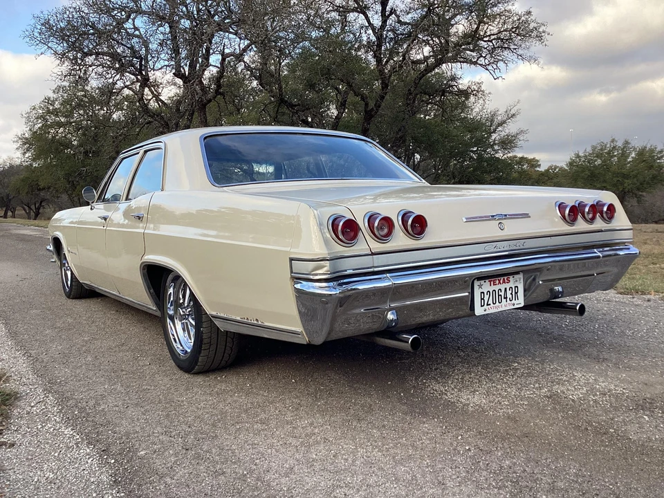 1965 Chevrolet Impala 4th Gen - Image 22 of 31