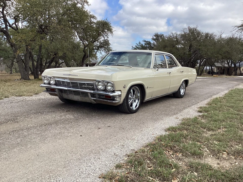 1965 Chevrolet Impala 4th Gen - Image 2 of 31