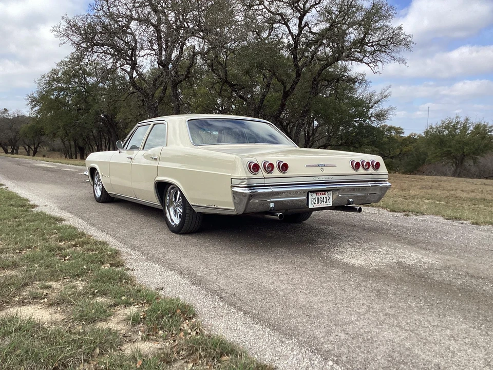 1965 Chevrolet Impala 4th Gen - Image 24 of 31