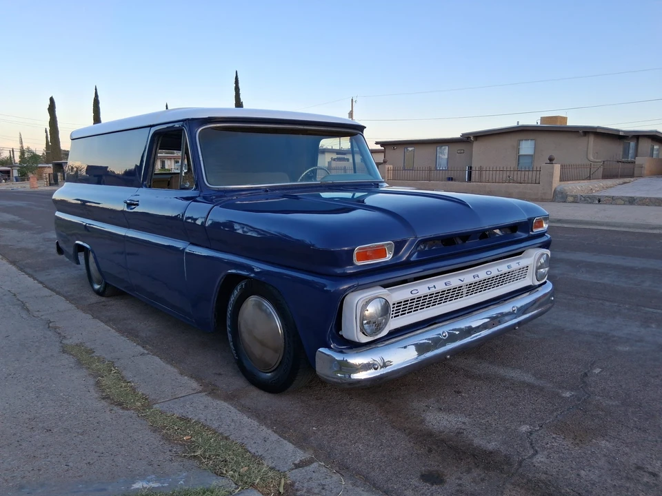 1965 GMC Suburban 5th Gen - Image 10 of 31