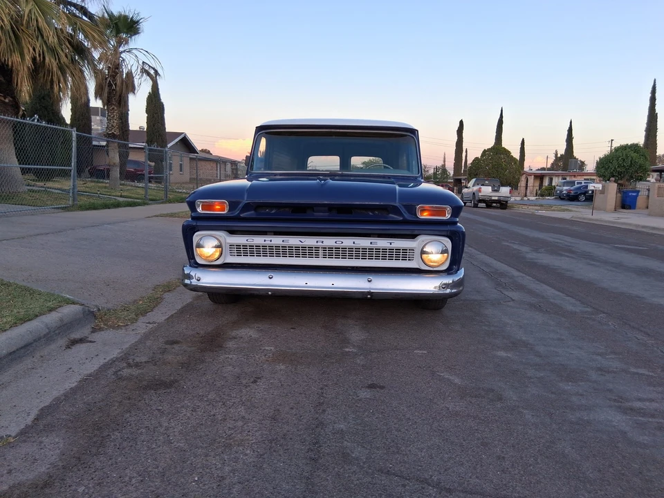 1965 GMC Suburban 5th Gen - Image 16 of 31