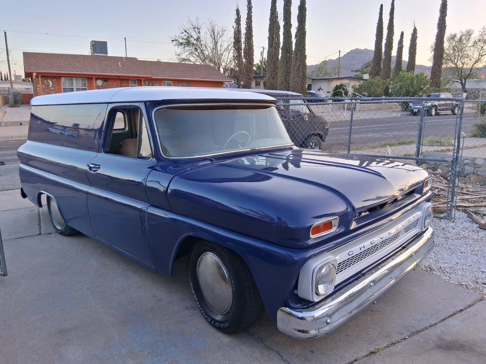 1965 GMC Suburban 5th Gen - Image 11 of 31