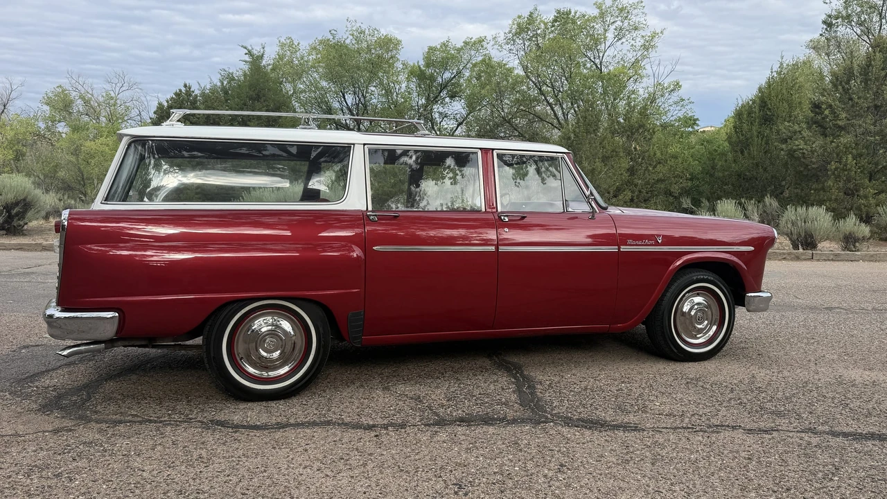 1966 Checker - Image 30 of 31