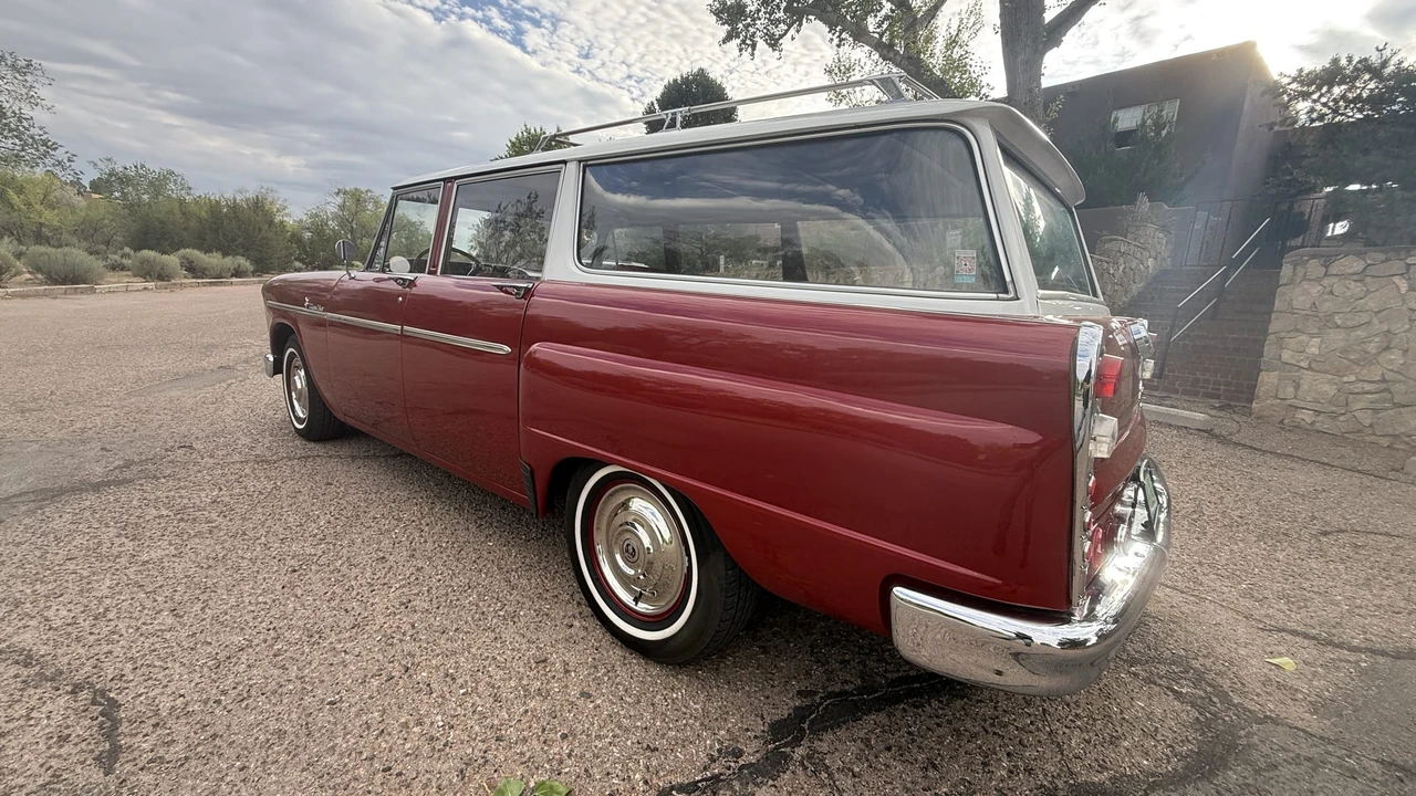1966 Checker - Image 17 of 31