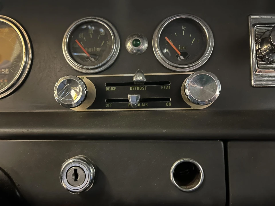 1966 Checker - Image 23 of 31