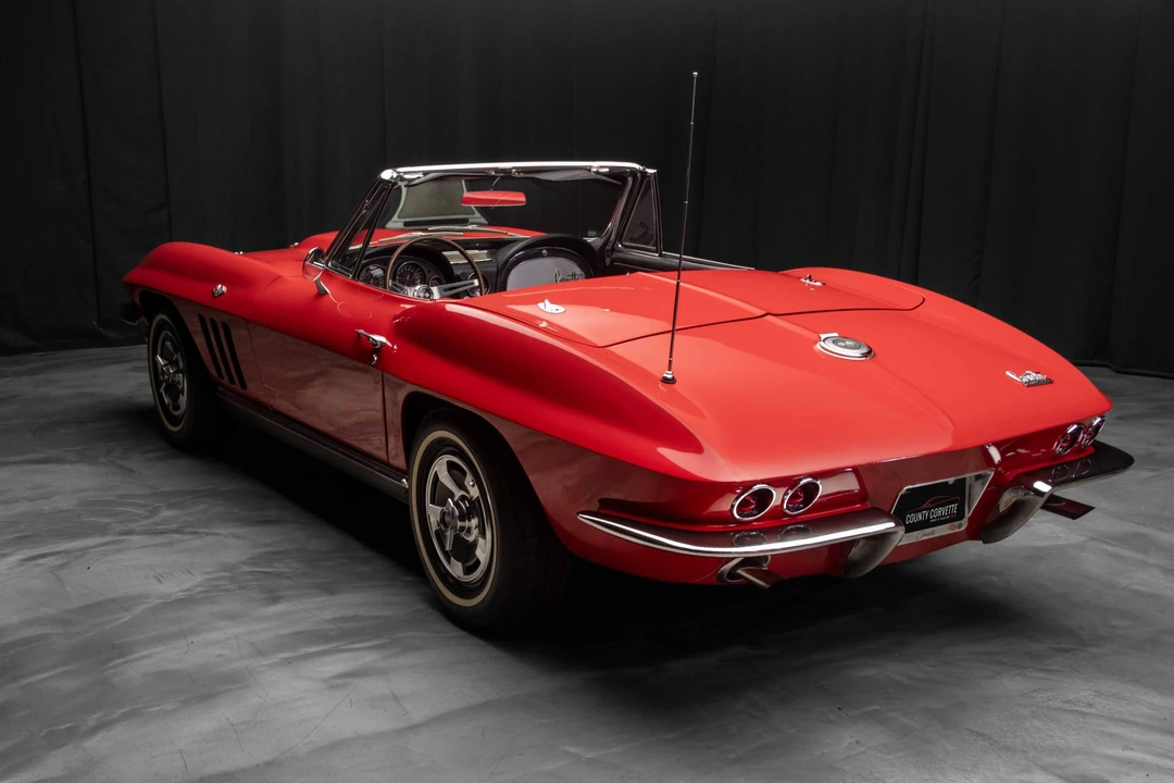 1966 Chevrolet Corvette C2 - Image 8 of 31