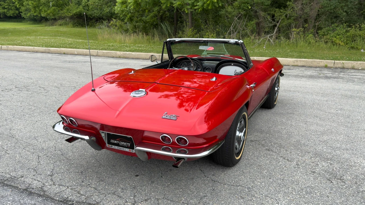 1966 Chevrolet Corvette C2 - Image 13 of 31
