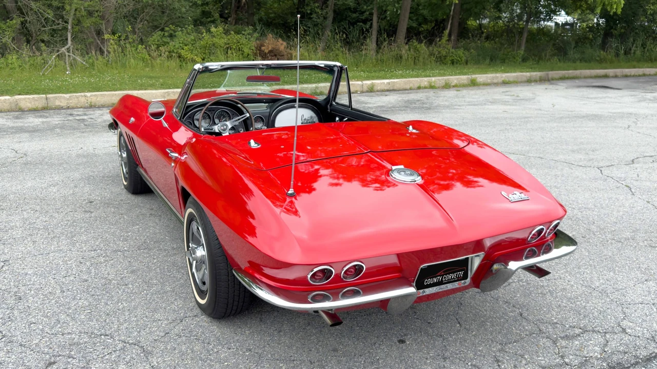 1966 Chevrolet Corvette C2 - Image 14 of 31