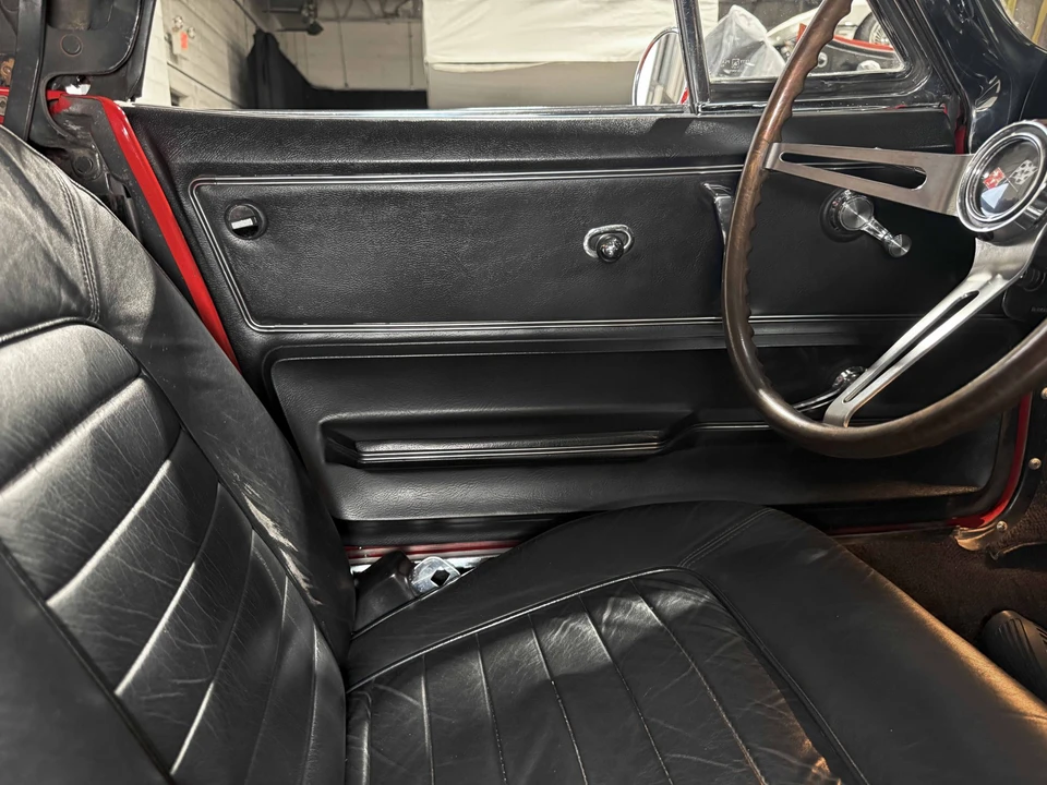1966 Chevrolet Corvette C2 - Image 25 of 31