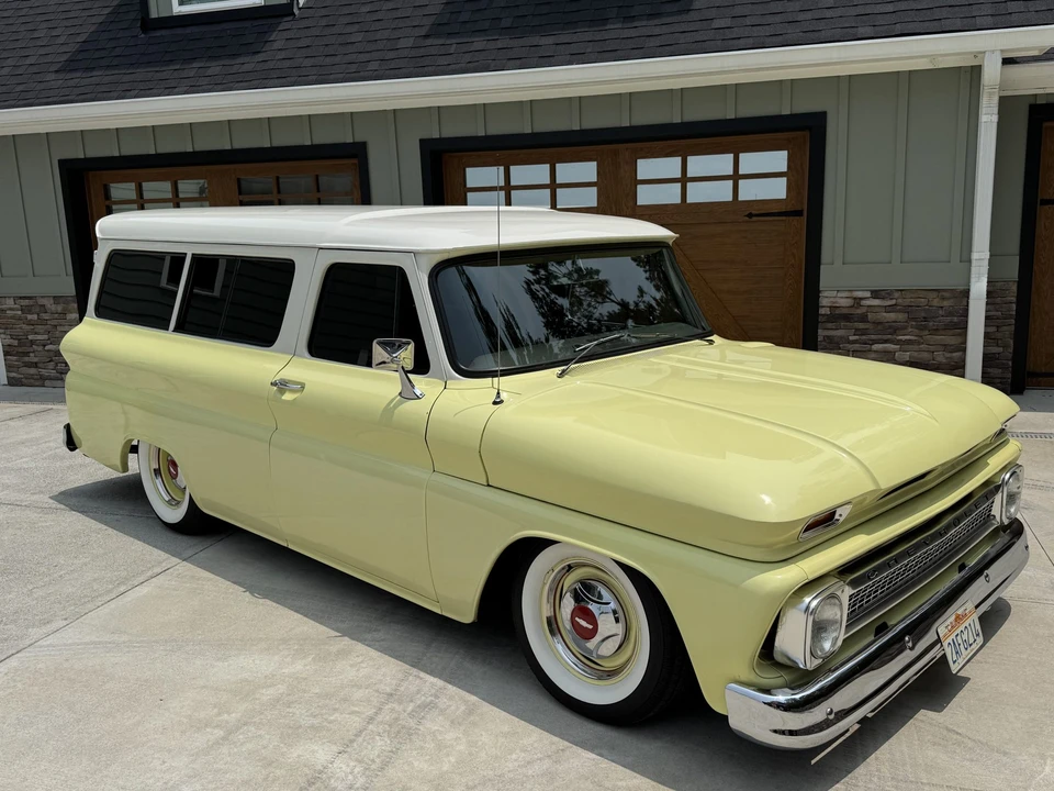 1966 Chevrolet Suburban 5th Gen - Image 10 of 31