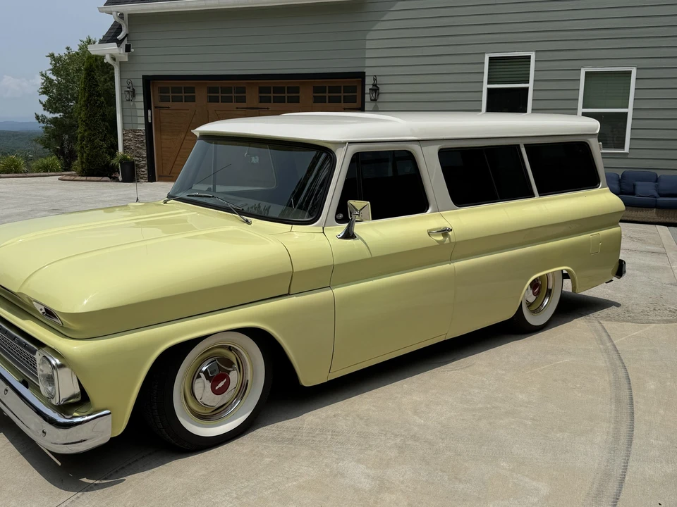 1966 Chevrolet Suburban 5th Gen - Image 23 of 31