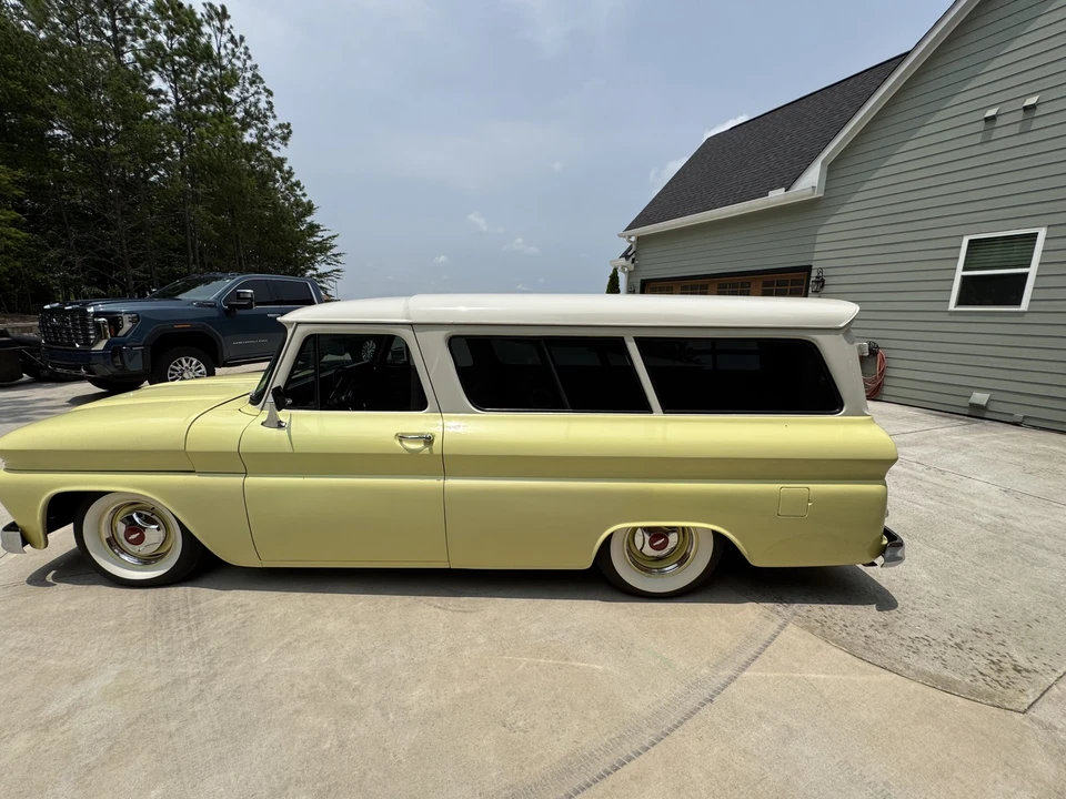1966 Chevrolet Suburban 5th Gen - Image 4 of 31