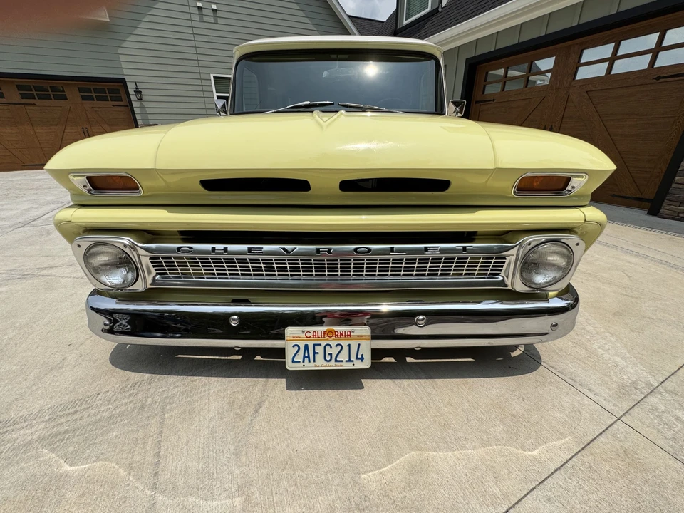 1966 Chevrolet Suburban 5th Gen - Image 13 of 31