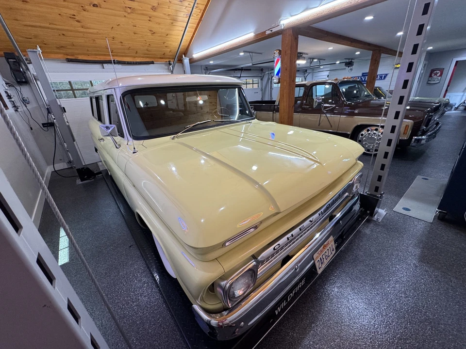 1966 Chevrolet Suburban 5th Gen - Image 19 of 31