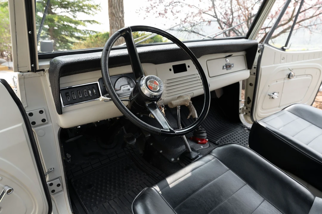 1967 Jeep Jeepster Commando - Image 22 of 31