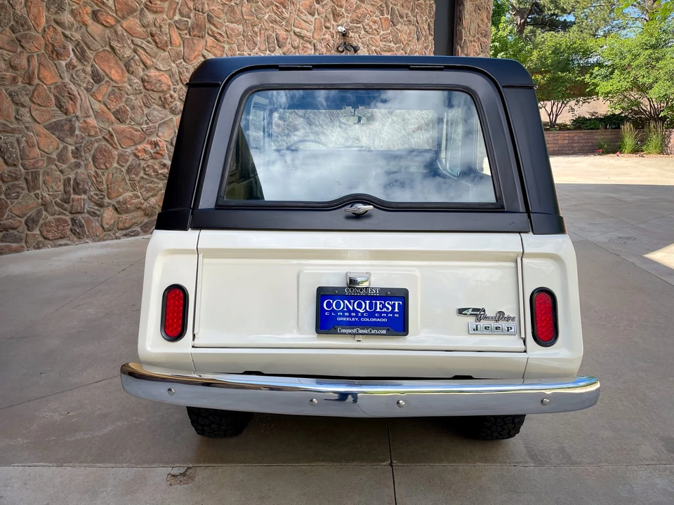 1969 Jeep Jeepster Commando - Image 10 of 31