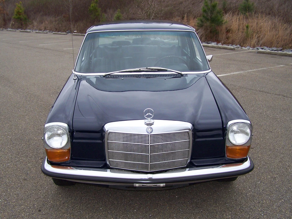 1969 Mercedes-Benz W114 & W115 - Image 4 of 31