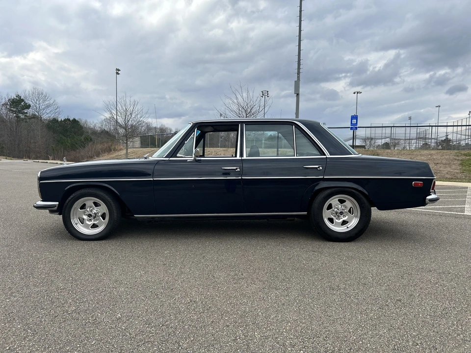 1969 Mercedes-Benz W114 & W115 - Image 10 of 31