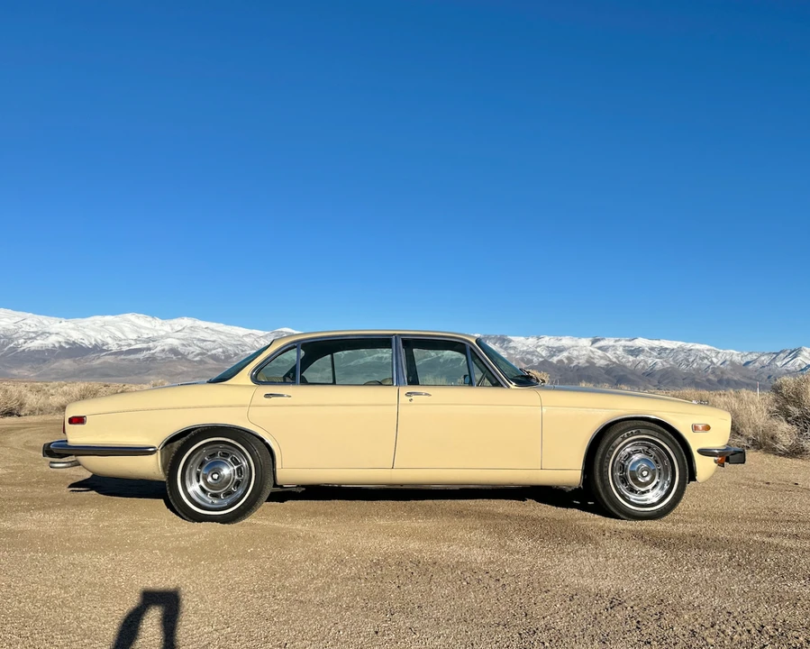 1974 Jaguar XJ Series 2 - Image 10 of 31