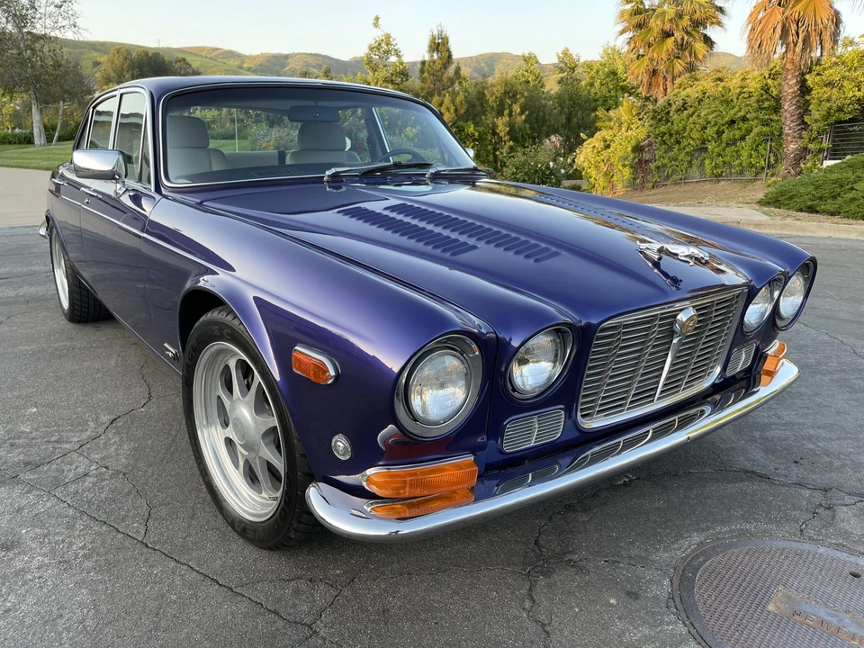 1974 Jaguar XJ Series 2 - Image 18 of 31