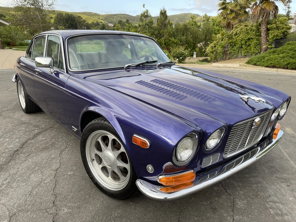 1974 Jaguar XJ Series 2 - Image 13 of 31