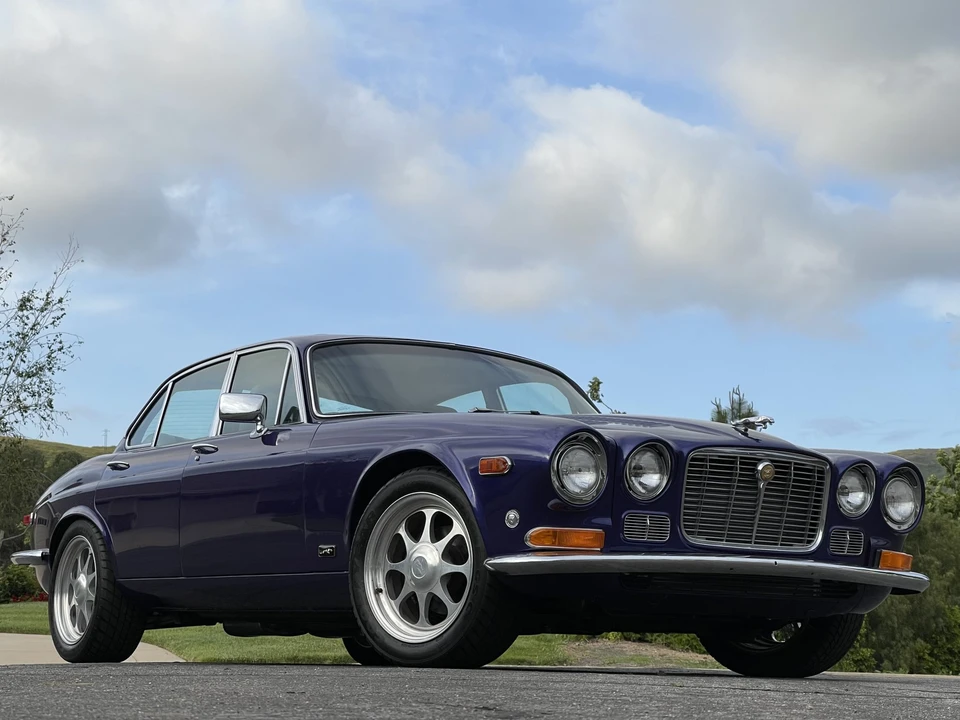 1974 Jaguar XJ Series 2 - Image 12 of 31