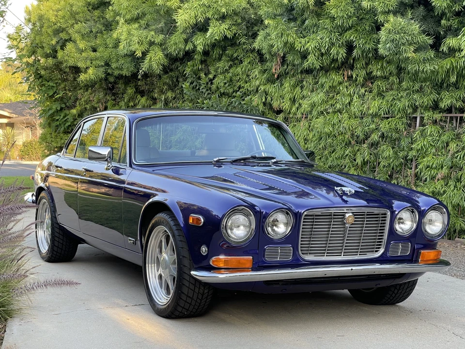 1974 Jaguar XJ Series 2 - Image 17 of 31
