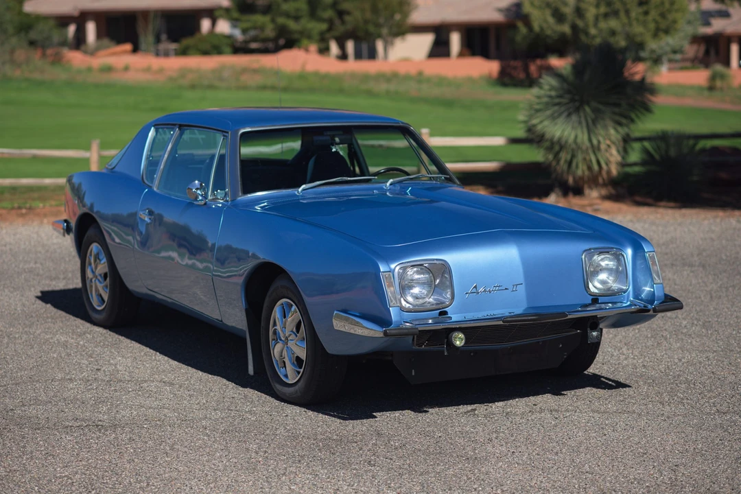 1975 Studebaker Avanti - Image 13 of 31