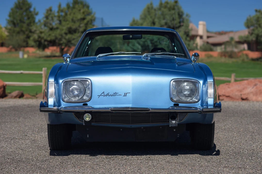 1975 Studebaker Avanti - Image 14 of 31