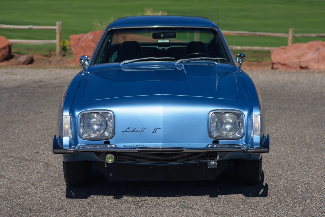1975 Studebaker Avanti - Image 15 of 31