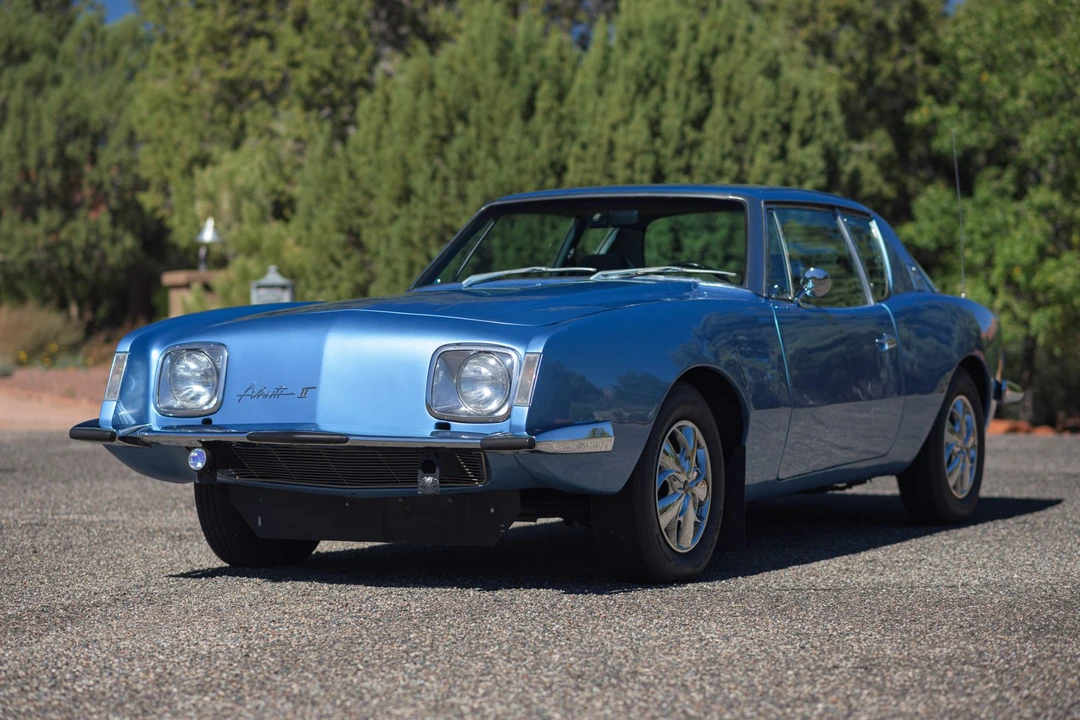 1975 Studebaker Avanti - Image 16 of 31