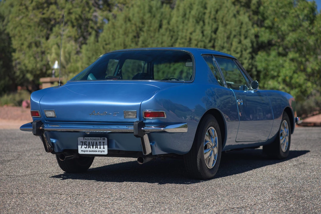 1975 Studebaker Avanti - Image 23 of 31