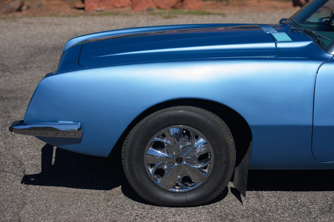 1975 Studebaker Avanti - Image 30 of 31