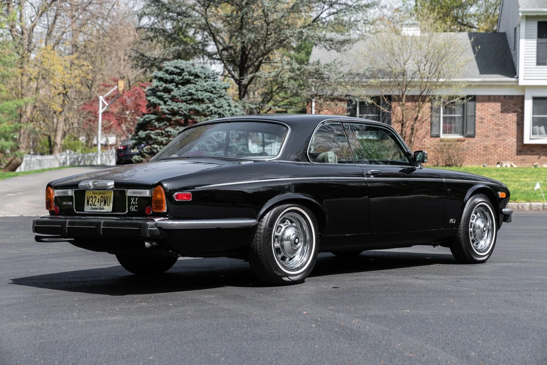 1975 Jaguar XJ Coupe - Image 6 of 31