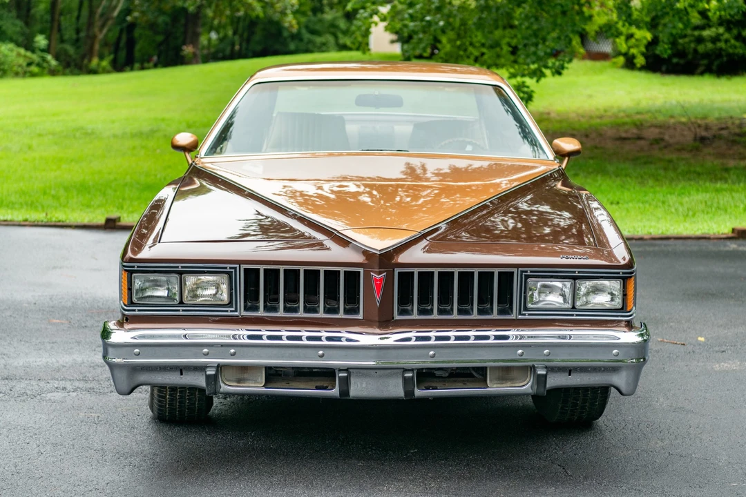 1977 Pontiac LeMans 4th+ Gen - Image 3 of 31