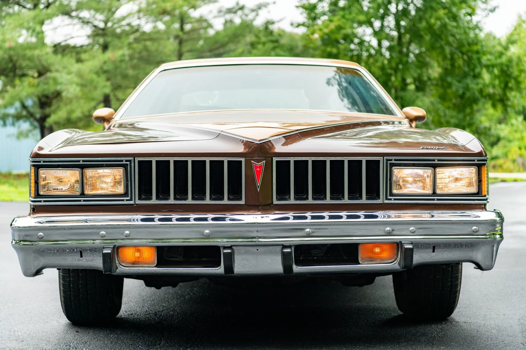 1977 Pontiac LeMans 4th+ Gen - Image 4 of 31