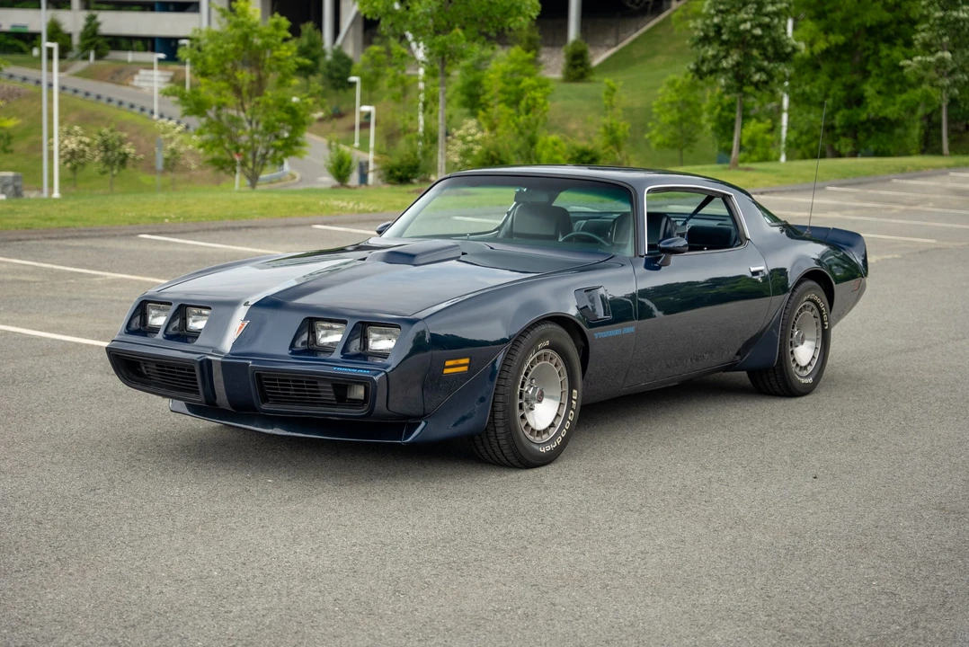 1981 Pontiac Firebird Trans Am 2nd Gen - Image 2 of 31