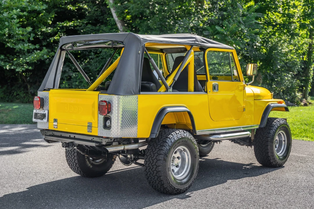 1982 Jeep CJ8 Scrambler - Image 5 of 31