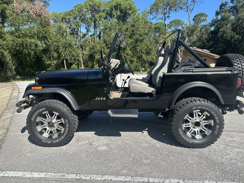 1983 Jeep CJ7 - Image 4 of 31