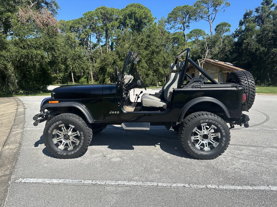 1983 Jeep CJ7 - Image 3 of 31