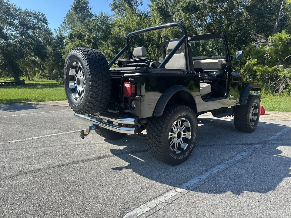 1983 Jeep CJ7 - Image 6 of 31