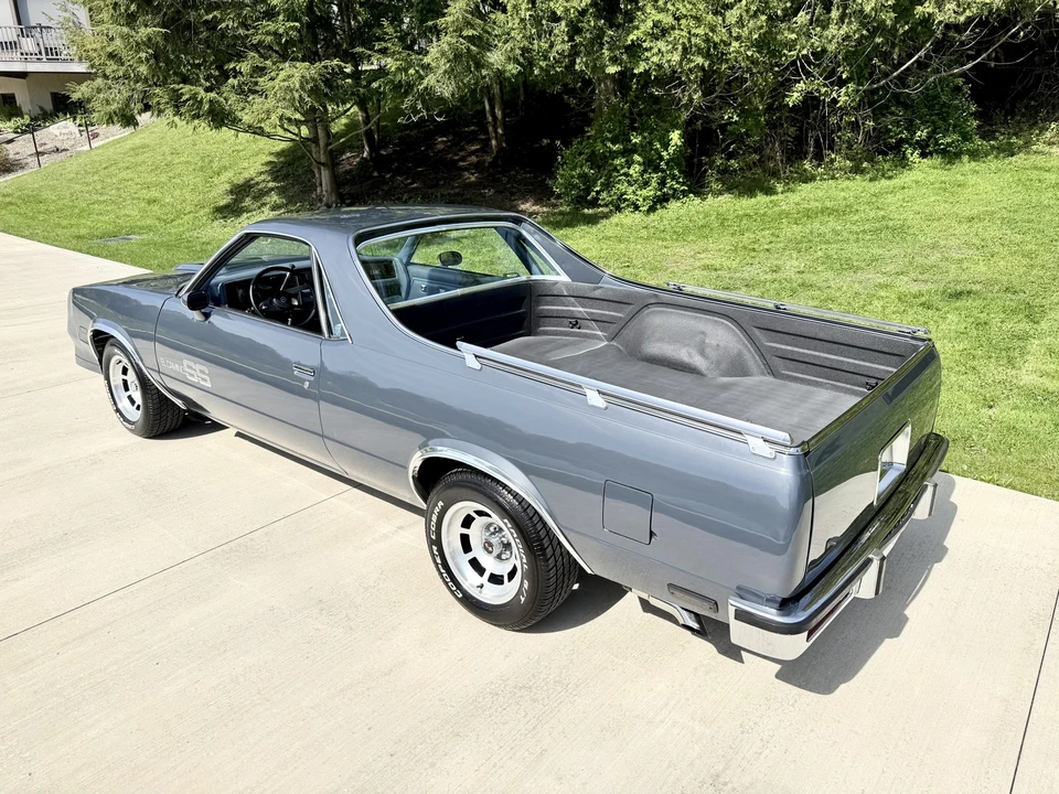 1984 Chevrolet - Image 6 of 31