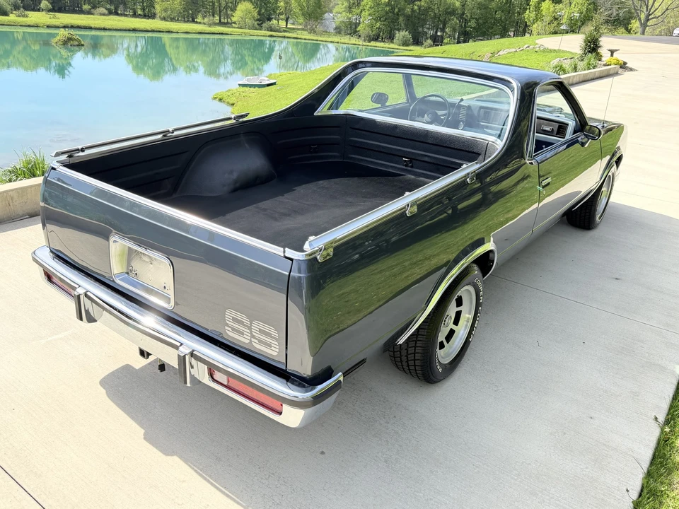 1984 Chevrolet - Image 9 of 31
