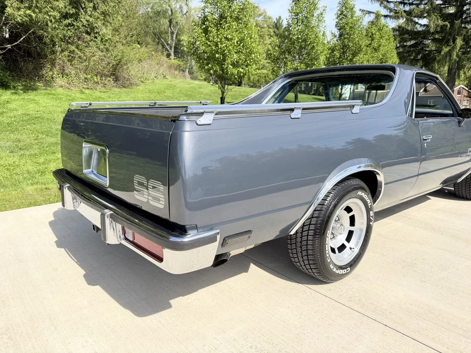 1984 Chevrolet - Image 27 of 31