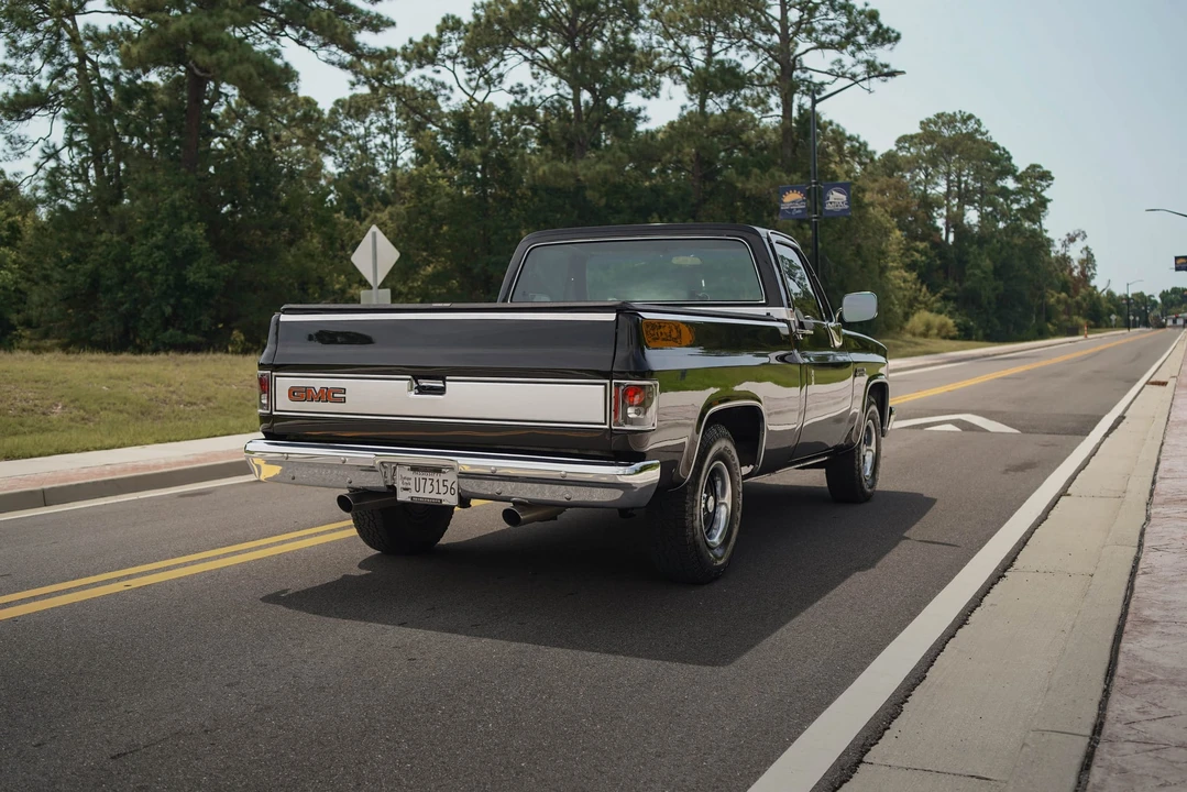 1984 GMC C/K 3rd Gen - Image 9 of 31