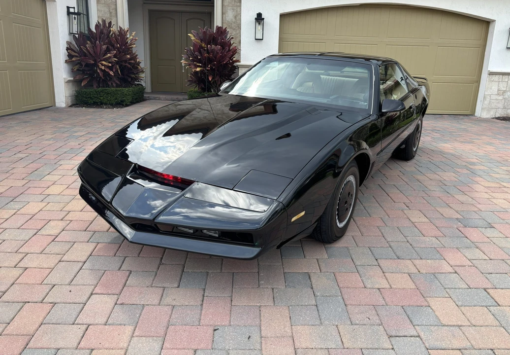 1984 Pontiac Firebird Trans Am 3rd Gen - Image 2 of 31